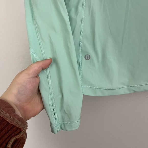 Lululemon Runbeam Mint Athletic Hoodie Size 2 - Picture 8 of 9